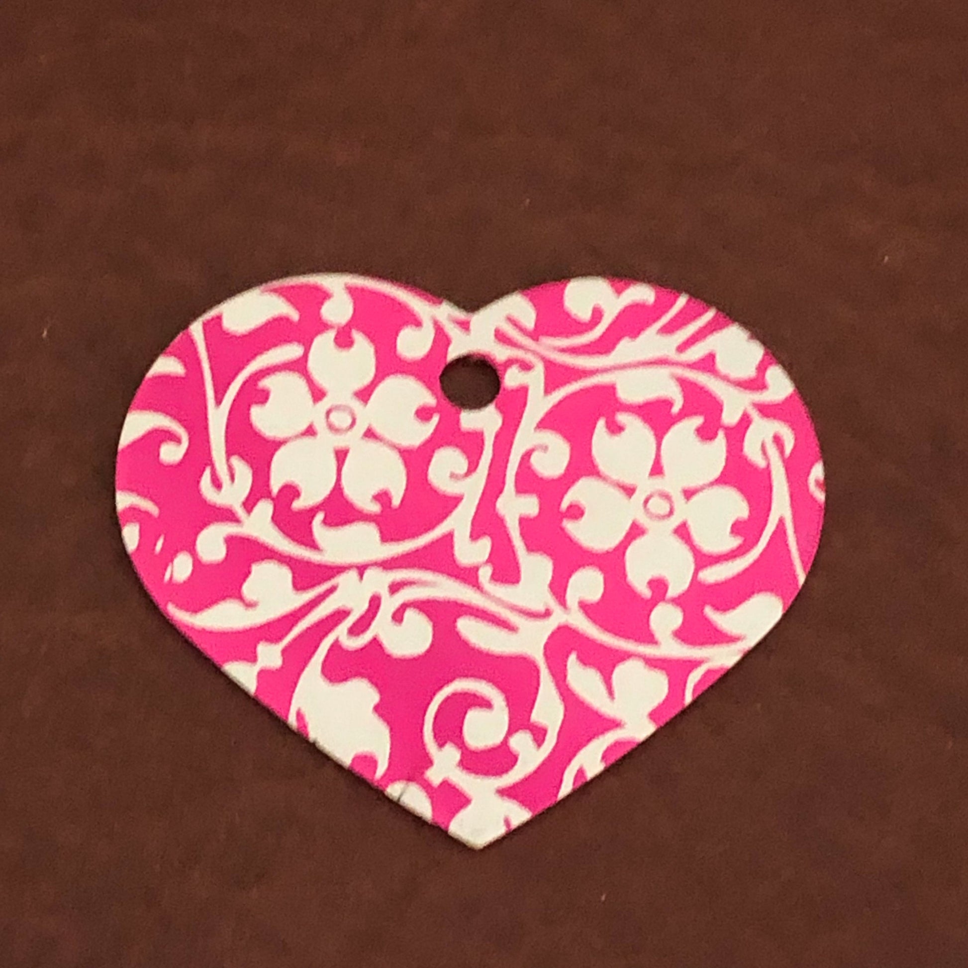 Ornate Floral Print Large Pink Heart Aluminum Tag Diamond Engraved Personalized Dog Tag Cat Tag For Dog Collars For Cat Collar For Backpacks